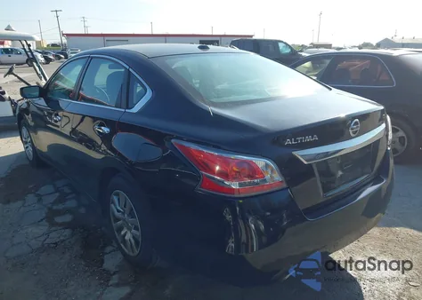 2015 Nissan Altima 2.5/2.5 S/2.5 Sl/2.5 Sv z USA, uszkodzony, nr VIN 1N4AL3AP7FC496713